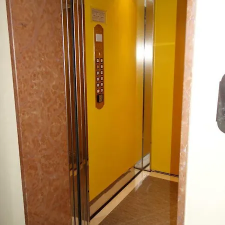 Selfhaus דירה סאלו